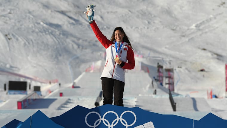 Eileen Gu : Eileen Gu Chinese Freeskier Wants To Change ...