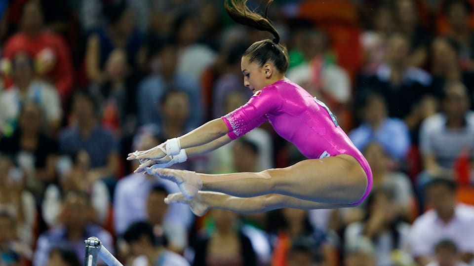 Gymnastics Larisa Iordache, Romania top qualification standings at