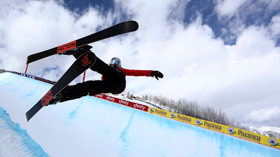 Gu Ailing Eileen, Nico Porteous capture freeski halfpipe titles at worlds