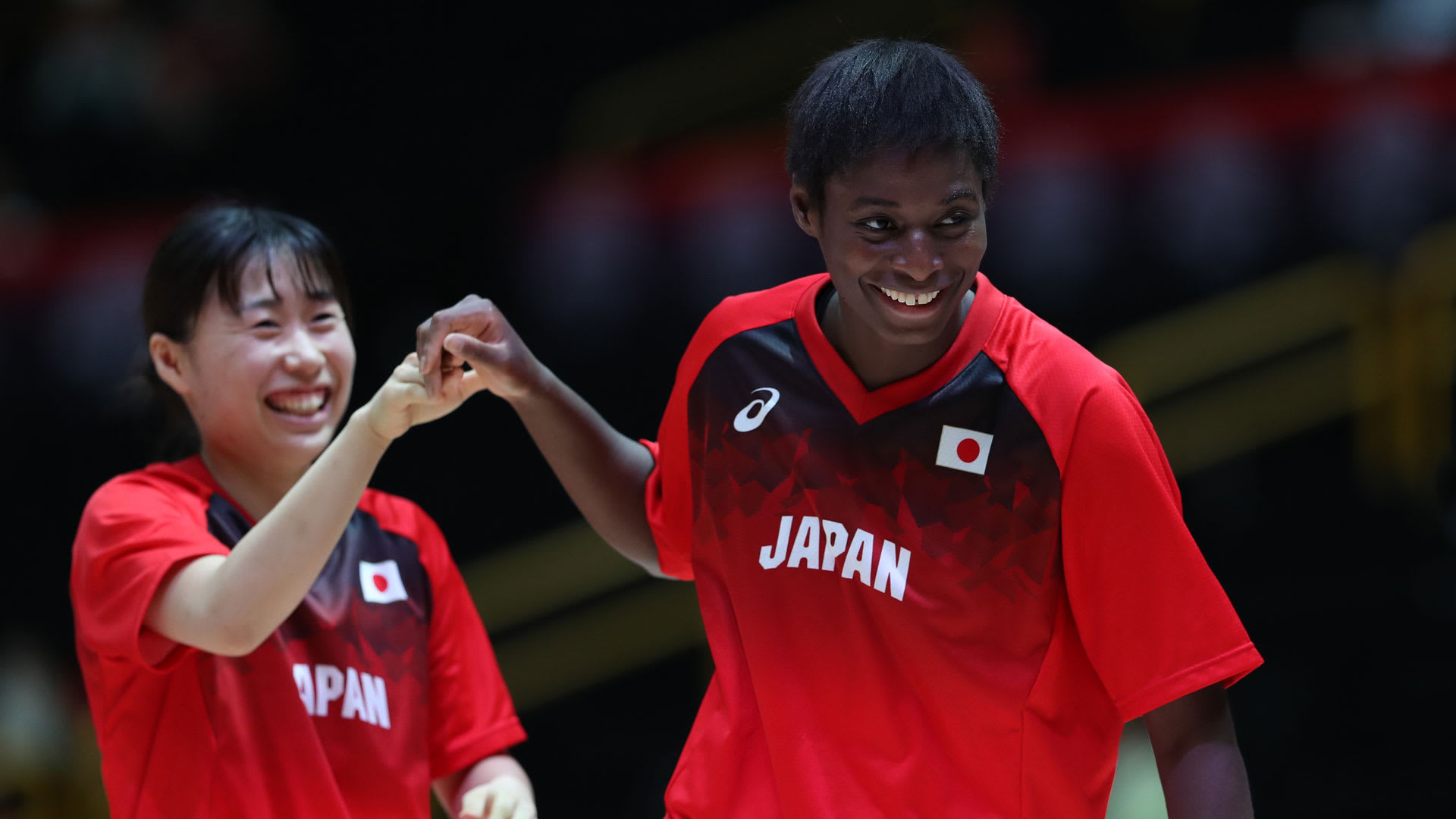 女子バスケ日本代表選手サイン入りtシャツ www.equranschool.com