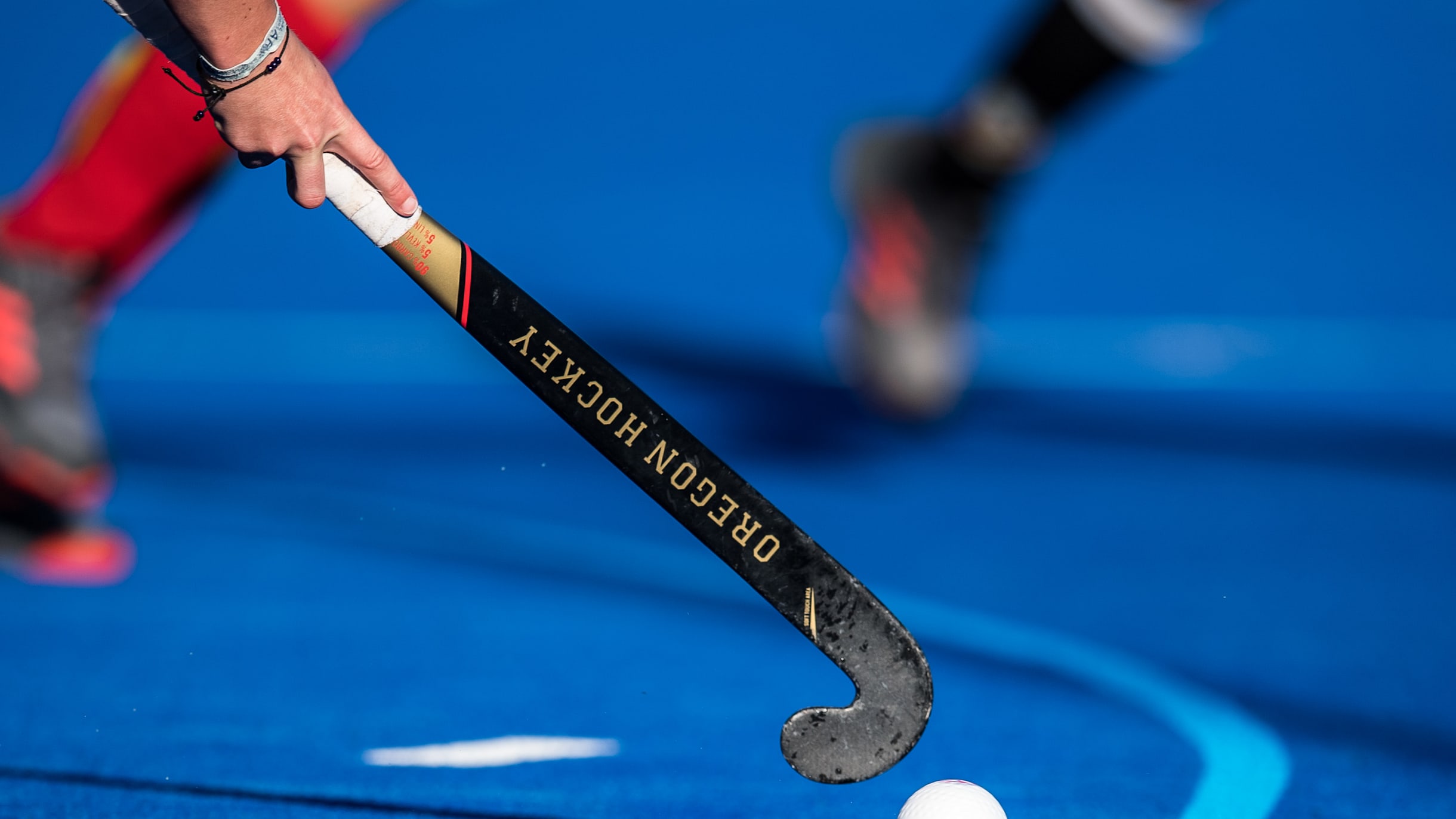 doolhof raket Reageer Hockey stick: Know the size, weight and materials used