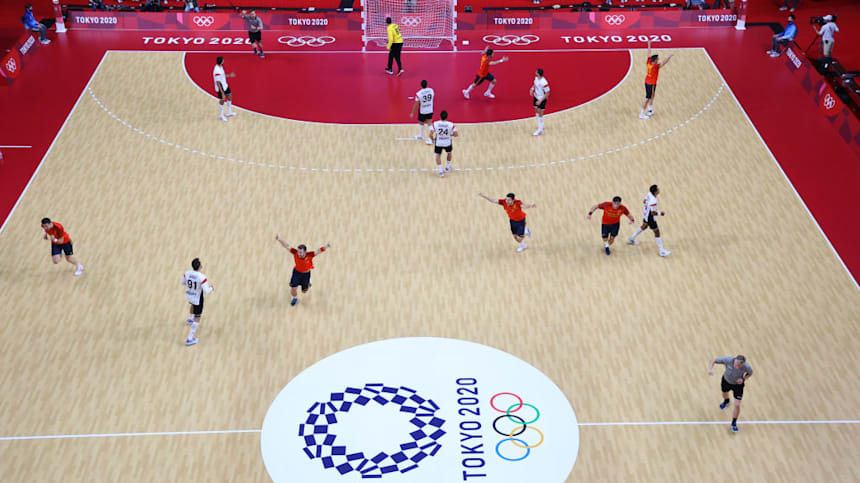 Handball rules dictate each team should have seven players