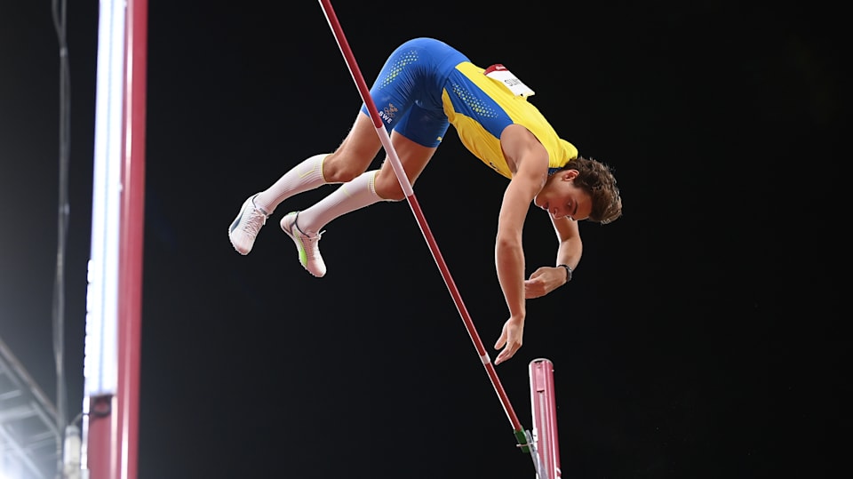 Mondo Duplantis gana su primer oro Olímpico