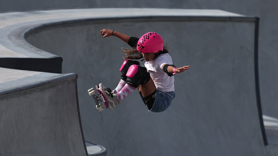 13yearold Australian Arisa Trew first female skateboarder to