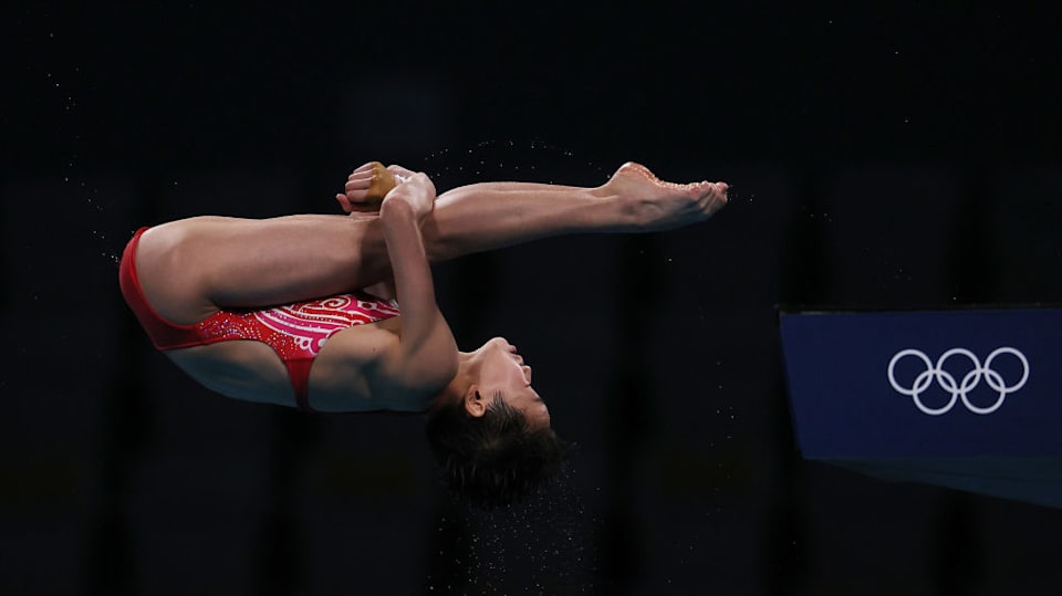 QUAN Hongchan, 14, scores perfect tens to win women's 10m platform