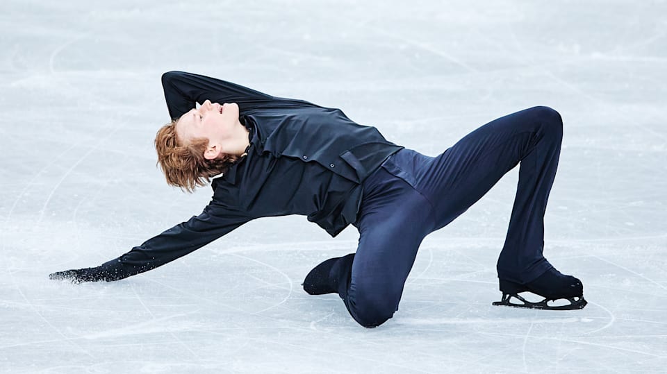 ISU World Team Trophy 2023 Ilia Malinin, Chock/Bates fire U.S. into