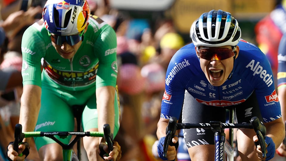 Jasper Philipsen wins drama-filled Stage 15 at 2022 Tour de France as ...