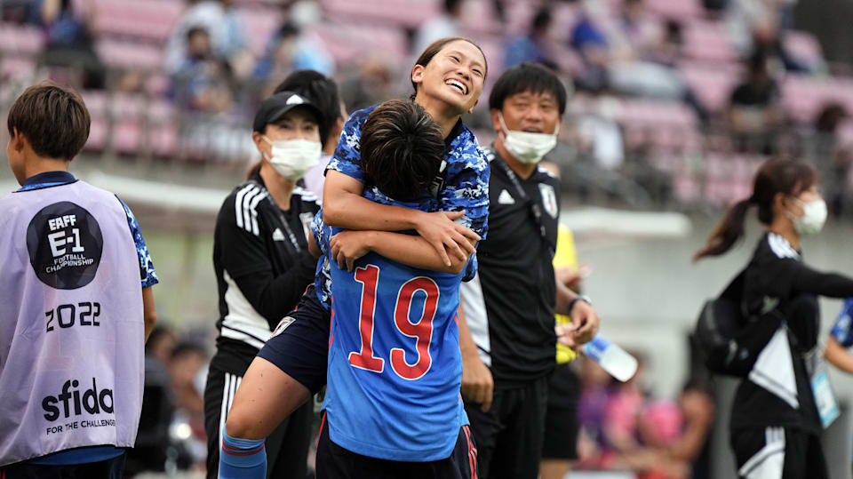 ★ 第１回世界女子サッカー選手権 記念硬貨 中国開催