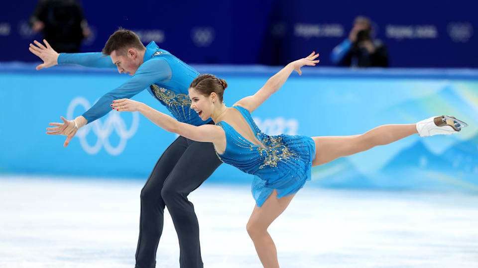 Olympic figure skating team event ROC draws closer to gold updates