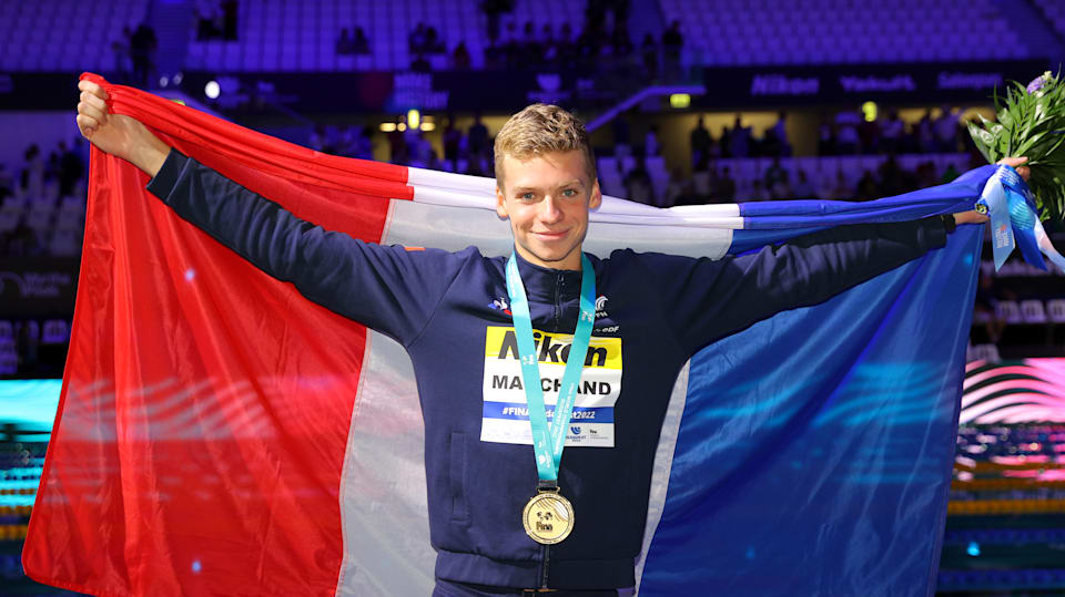 Léon Marchand Tous ses records et meilleures performances de natation