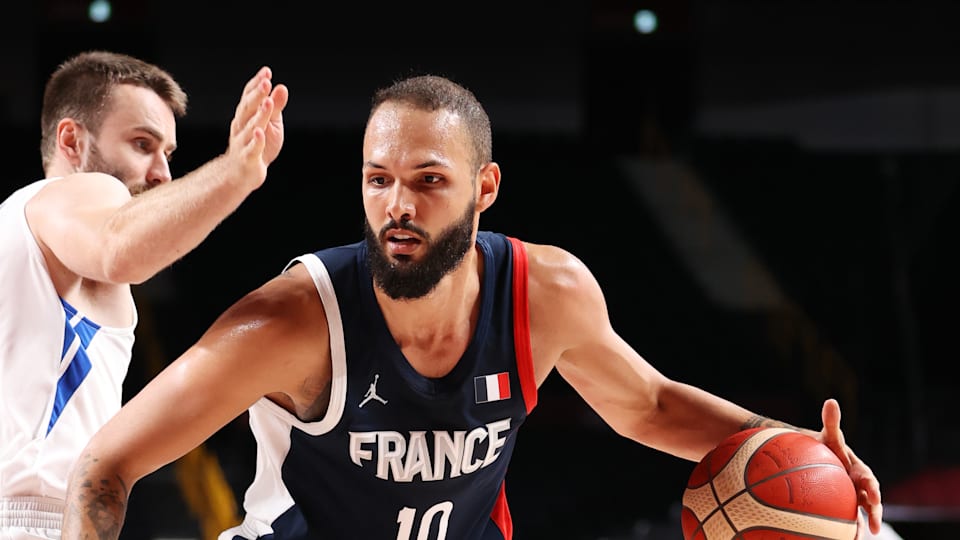 Evan Fournier and Rudy Gobert lead France Basketball Team to Victory