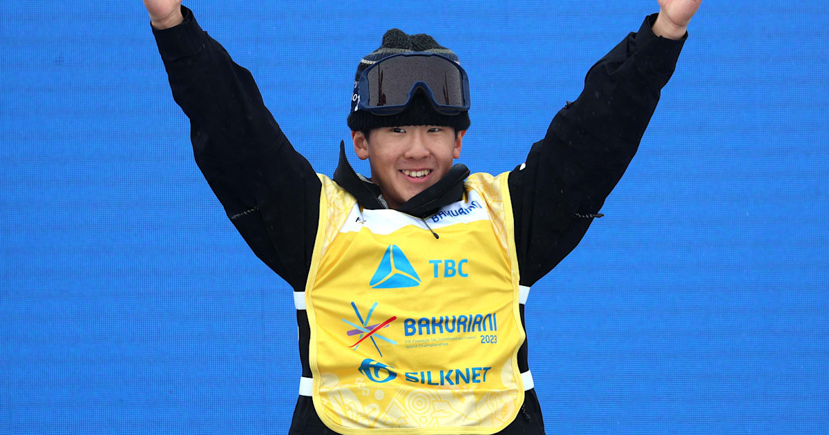 Lee Chaewoon, 16, wins South Korea's first snowboard halfpipe at the