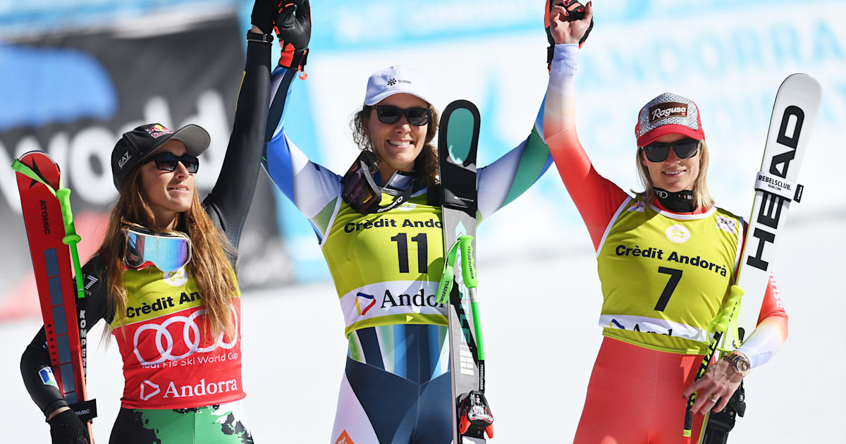 Ilka Stuhec stuns downhill globe winner Sofia Goggia at 2022-2023 World ...