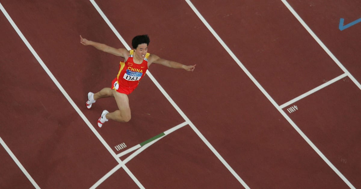 Athens 2004 Xiang Liu ties the 110m hurdles world record