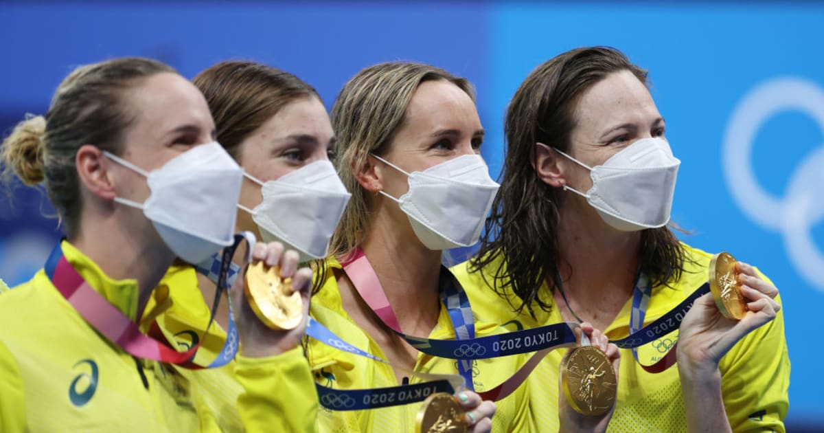 Natación, relevo femenino 4x100 m libres récord del mundo y oro para