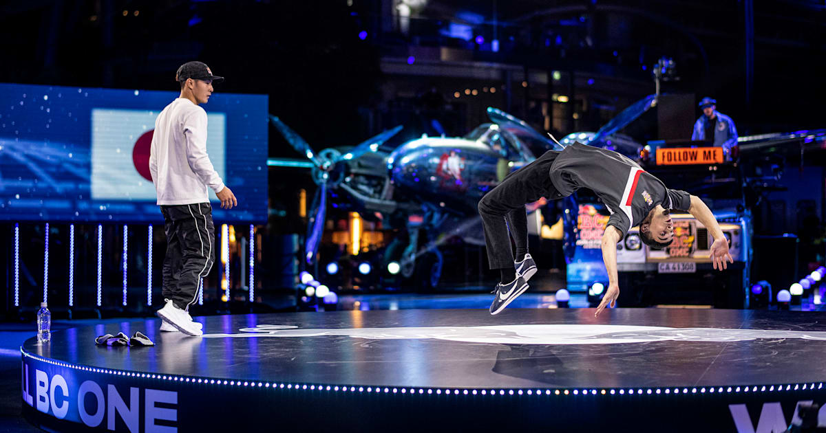 B-Boy Kid Crum jedzie na olimpijskiej fali, wpadając i wylatując z ringu