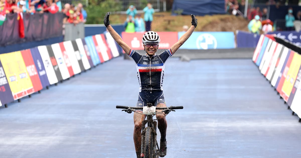 Loana of France wins MTB crosscountry title at European