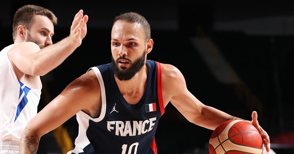 Evan Fournier and Rudy Gobert lead France Basketball Team to Victory