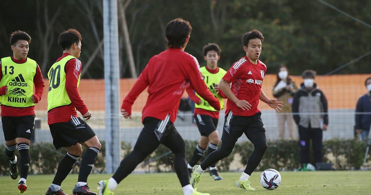 サッカーu 24日本代表 連携を確認 久保建英 初対面の選手も多い