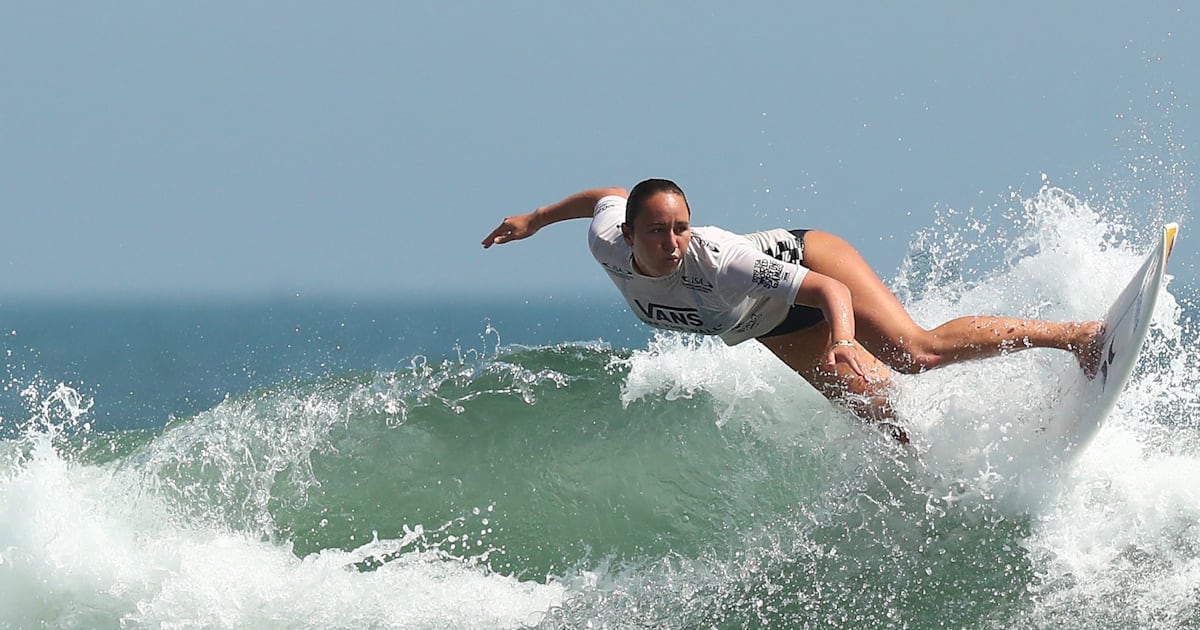 В 18 лет Карисса Мур стала самой юной чемпионкой мира по серфингу. 