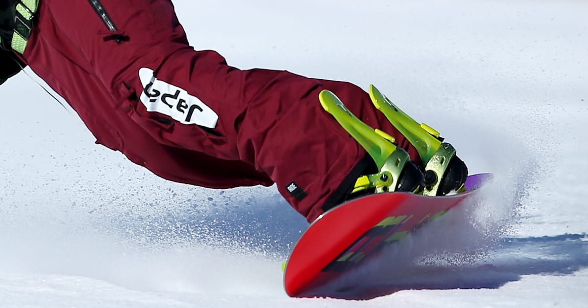 The differences between snowboards for slalom and snowboards for halfpipe