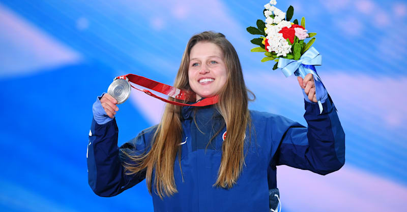 Julia Marino, médaillée olympique en snowboard, sur l’amitié et la